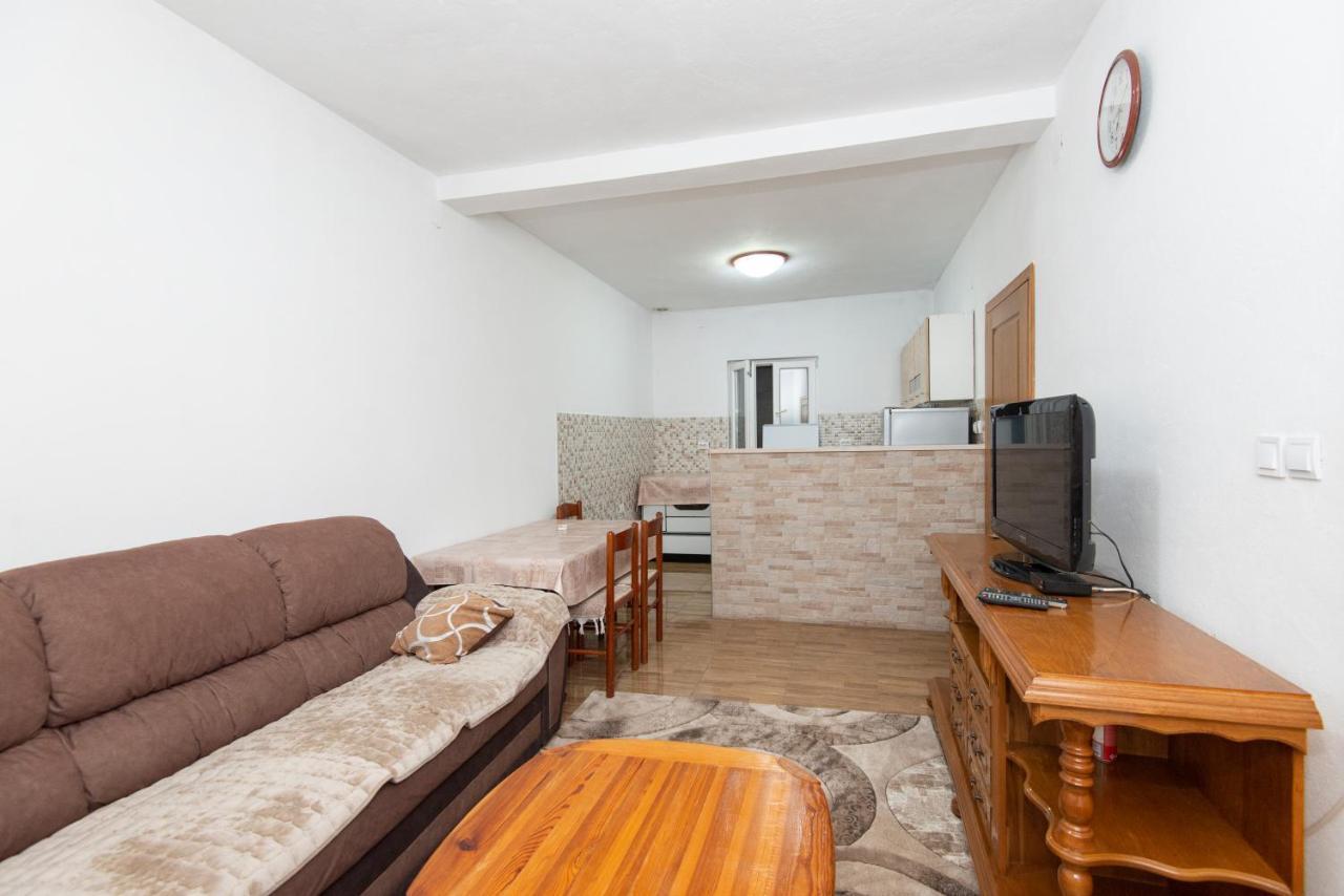 Mrcevac Apartment Tanja מראה חיצוני תמונה